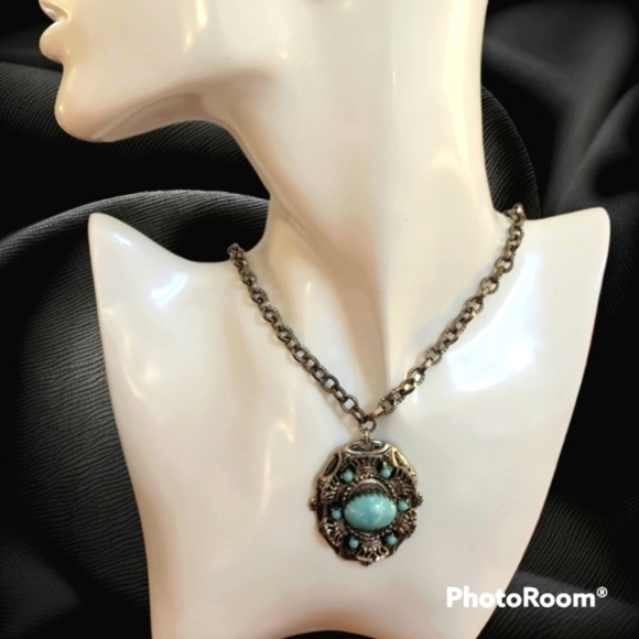 Vtg Art Nouveau Regal Metal Pendant Chain Gothic Castlecore Necklace - Picture 1 of 8